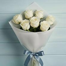 Букет 7 Белых роз Эдлесс Лав в Казани
