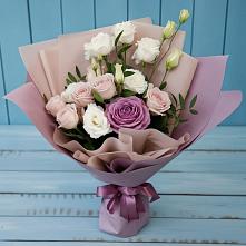 Букет цветов из:  Розы и Лизиантусы в Казани
