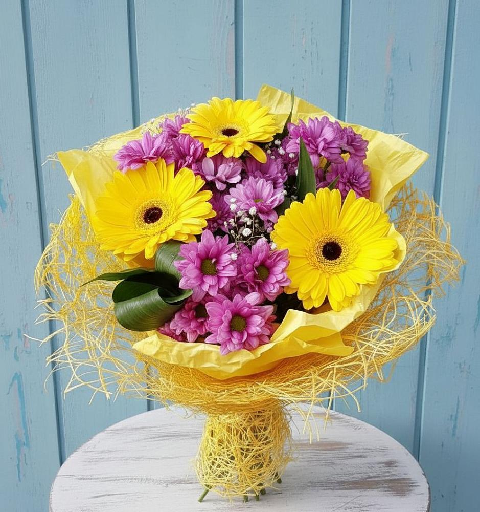 Букет одинокая звезда в Казани Букет цветов из: Хризантемы и Герберы в Казани