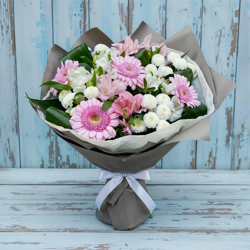Букет цветов из: Герберы, Альстромерии и Хризантемы в Казани